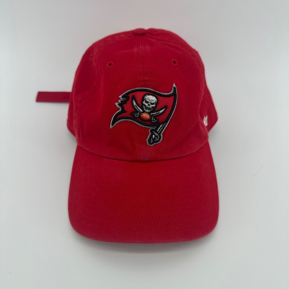 '47 Brand Tampa Bay Buccaneers Hat Mens Adult OSFA Red Adjustable Strap back Cap